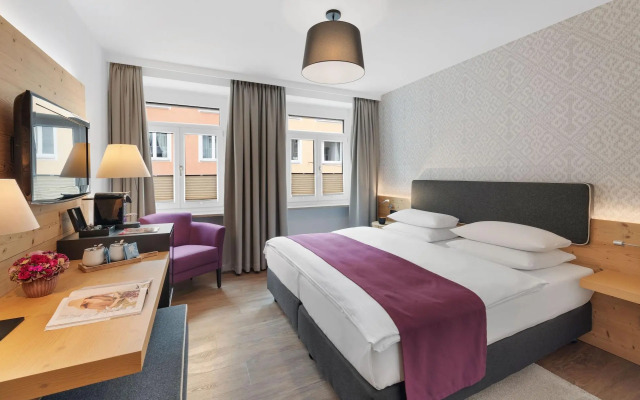 Alpen Hotel München