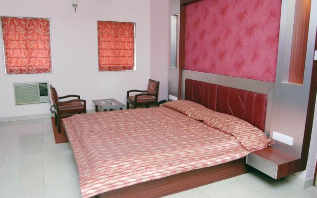 Hotel Rushabh Home