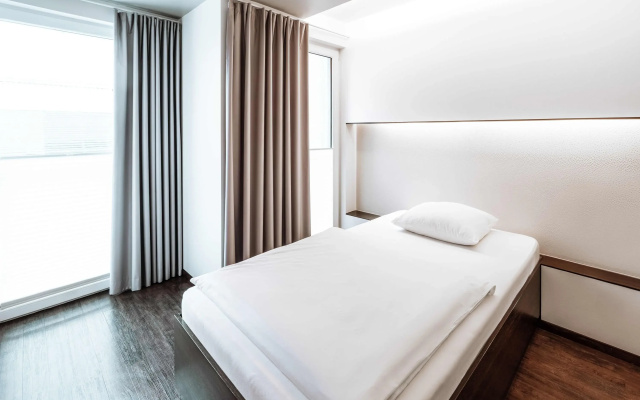 Hotel Q
