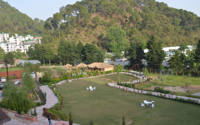 Foxoso Misty Oaks Resort, Bhowali