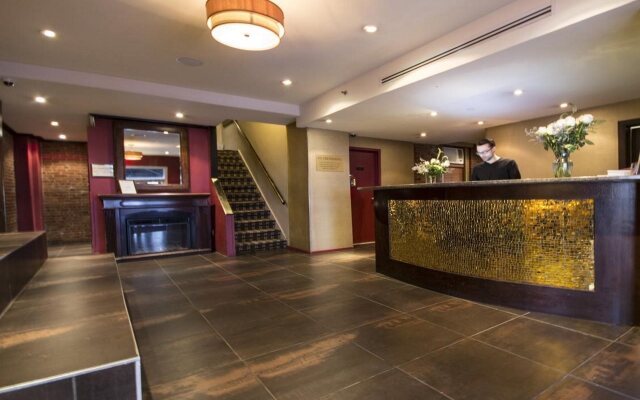 Broadway Hotel and Hostel