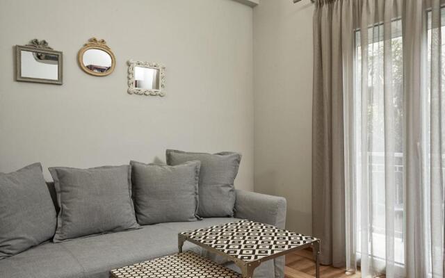 Charming Studio Apartment