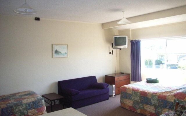 ASURE Saddle and Sulky Motor Lodge