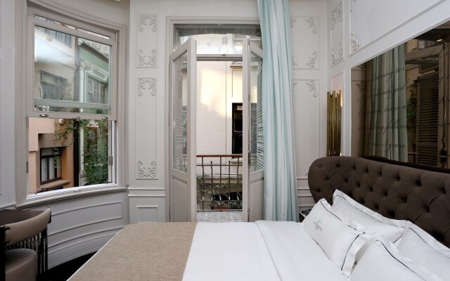 Fuga Hotel Constantinidis
