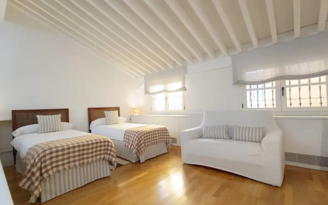 Exclusive House in Seville. Antonia Díaz