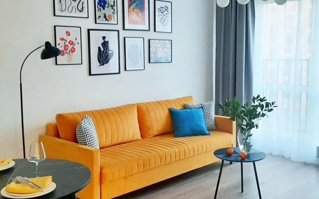 Apartments on Akademika Pavlova street 56k1