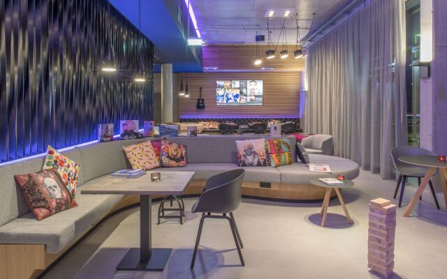 Moxy Glasgow Merchant City