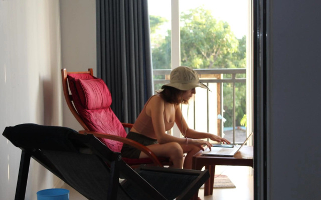 Riko surf House Hiri