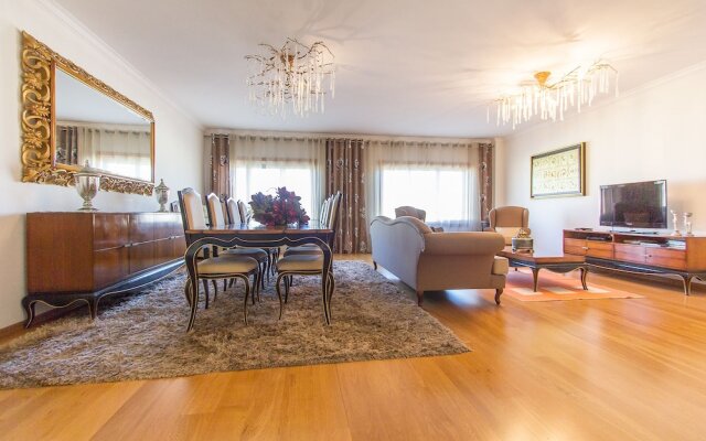 Expo Luxurious by Homing