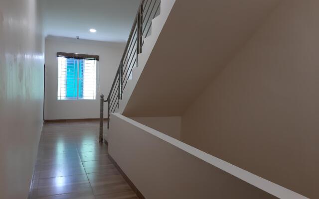 Super OYO 3316 Adam Malik Guesthouse Near Stasiun Medan
