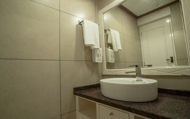State Beach Resort & Spa