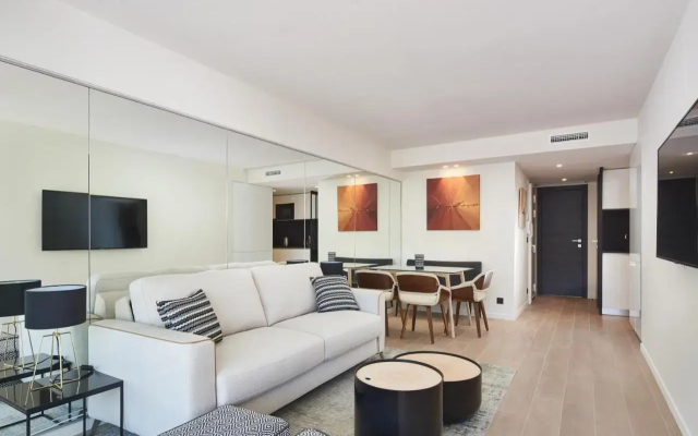 3P Between Croisette Beaches And Antibes Street - Apartment in Cannes - Photo 4