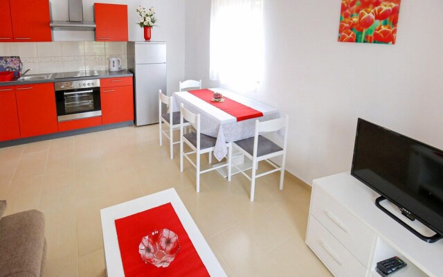 Beautiful Apartment in Sukosan With Wifi and 1 Bedrooms