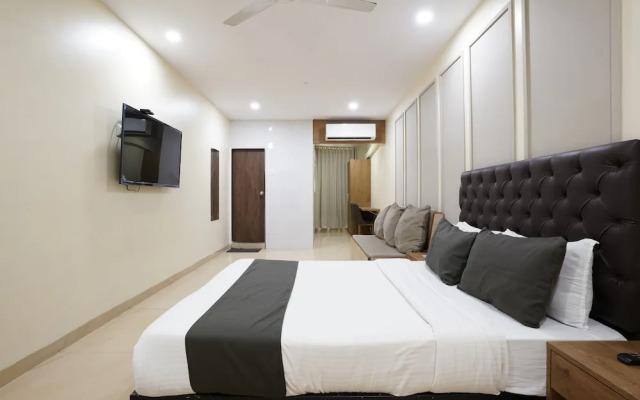 U Life Hotel