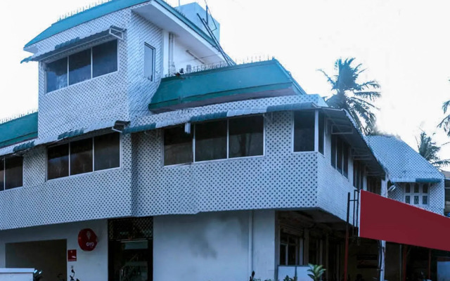Rose Flower Service Apartment by OYO Rooms