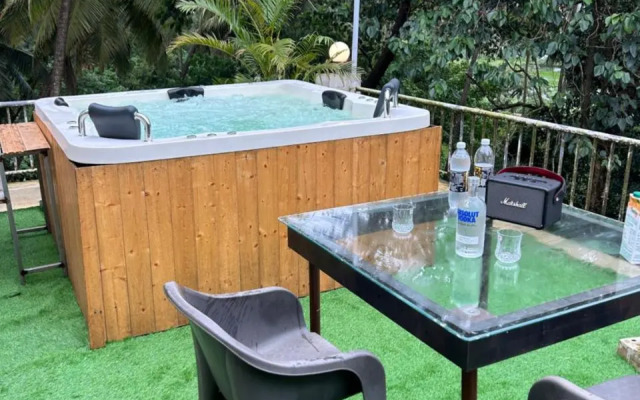 Pinnacle Holiday Homes
