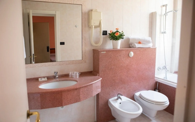 Hotel Milano Pool & Garden