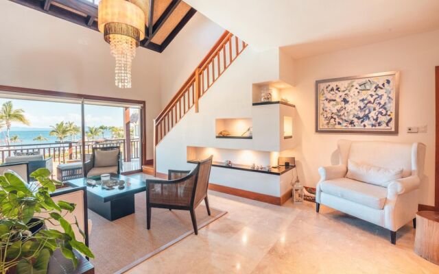 Penthouse With Jacuzzi Near the sea C2