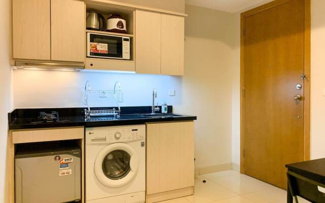 Lavish And Elegant 1Br At The Mansion Kemayoran Apartment