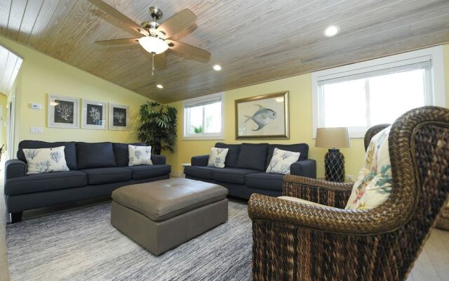 Bean Point Bungalow by AMI Locals