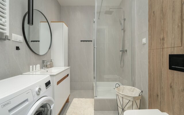 Apartment With 3 Bedrooms by Renters