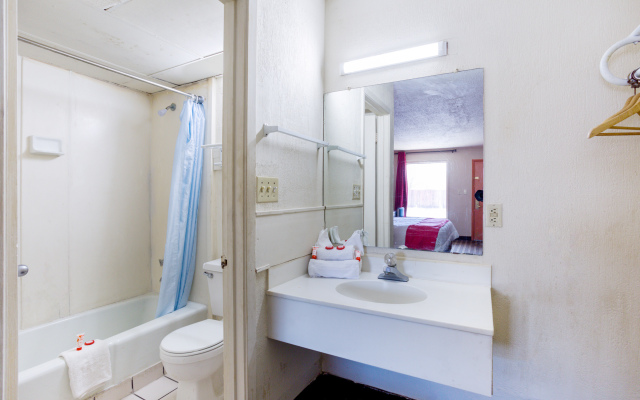 OYO Hotel Pensacola I-10 & Hwy 29