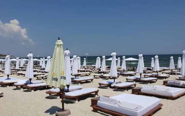 911 Mamaia
