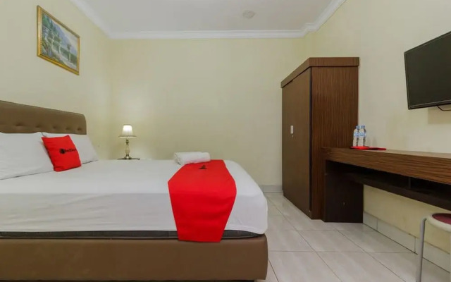 RedDoorz @ Malalayang 2 Manado