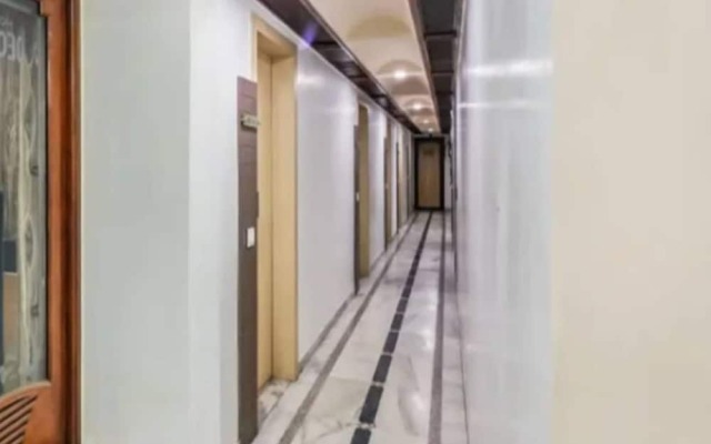 Hotel Decent