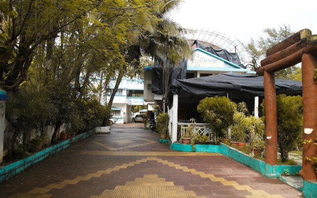 Seashell Beach Resort