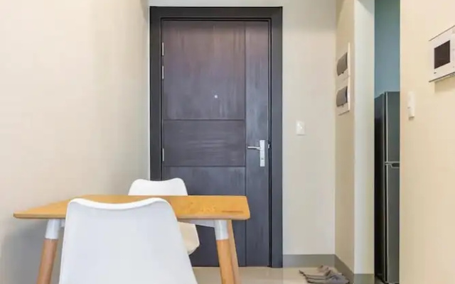 Charming Studio Unit in Uptown Parksuites T2 Bgc