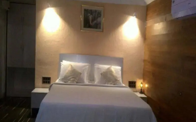 Rumourss Sky Villa and Resort