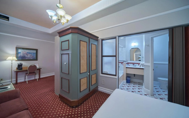 Bedford Regency Hotel