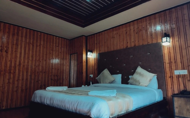 Rufina Lachung's Pride & SPA