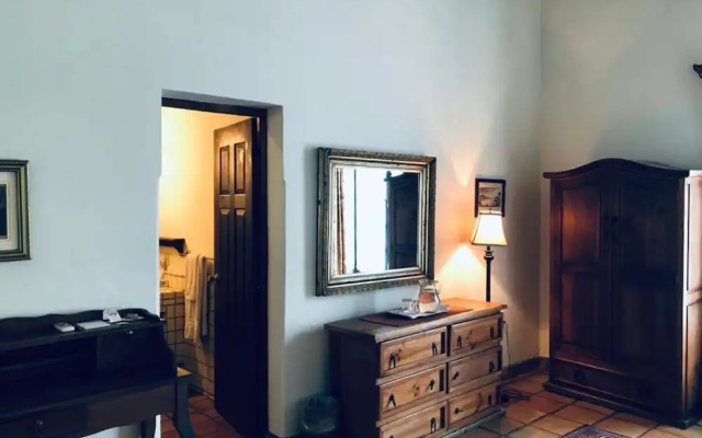 Todos Santos Boutique Hotel