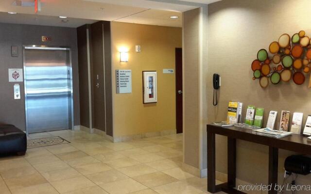 Holiday Inn Express & Suites Rochester – Mayo Clinic Area, an IHG Hotel