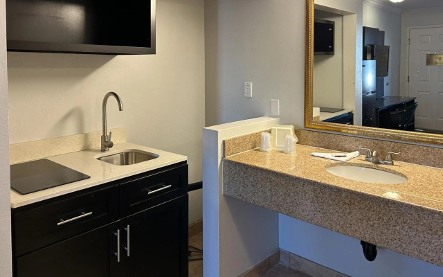 Studio 6 Mojave, CA - Airport