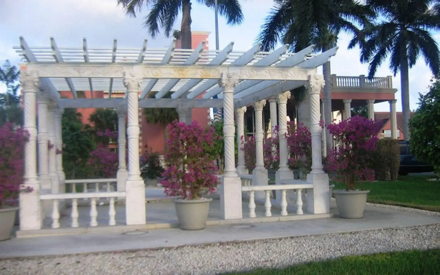 Miami Gardens Inn & Suites