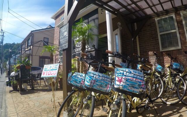Iza Kamakura Guest House & Bar - Hostel