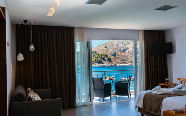 Minoa Hotel