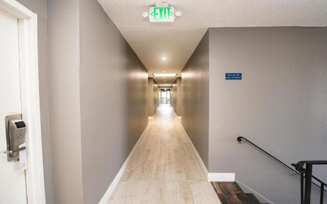 Seaside Inn & Suites