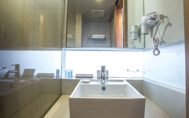 The Lerina Hotel Nusa Dua