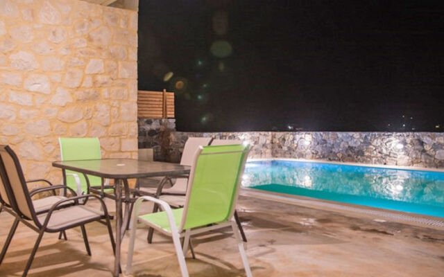 Holiday Home Villa Emerald