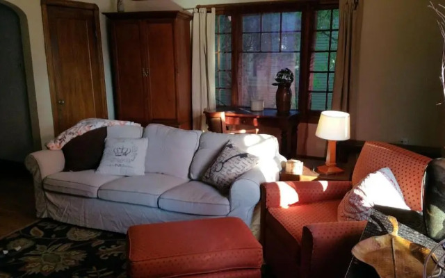 Modern❤️Smart Craftsman HDTV Keurig AC❤of Downtown