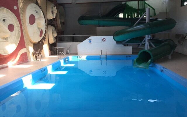 The Hotel at Falcon Lake