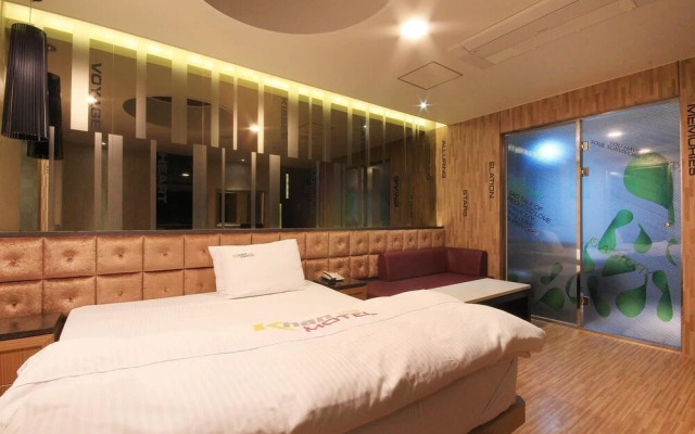 Khan Motel
