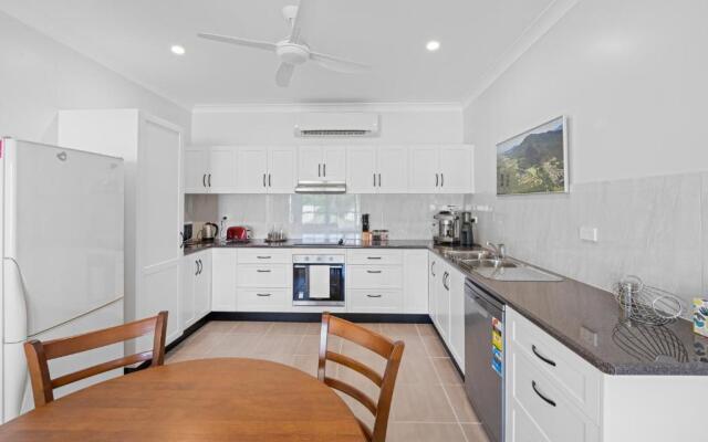 Cardwell Seascape Apartments