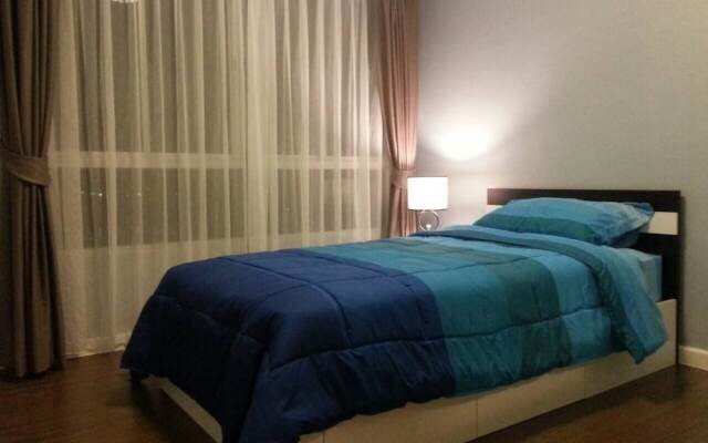 Baan Thew Lom By Woranan