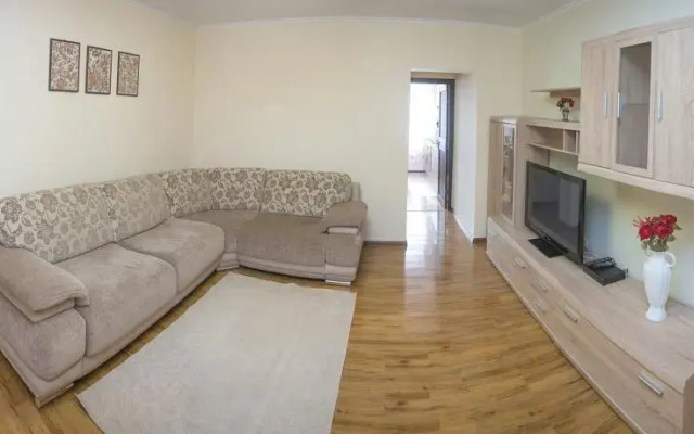 AHome 09 at Balzak str