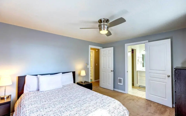 Pet-friendly Bend Home ~ 2 Mi to Downtown